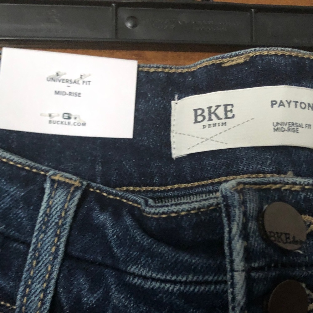 Buckle Dark Blue Ankle Jeans - Picture 2 of 3